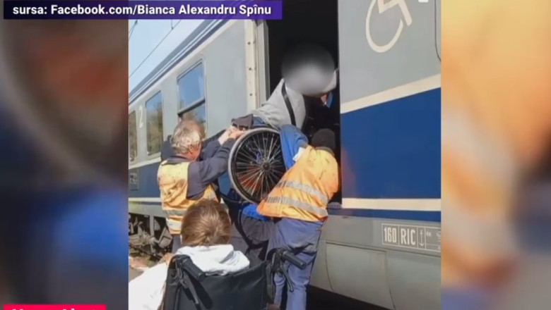 VIDEO. Oameni in scaune cu rotile, umiliti dupa ce au fost luati „pe sus” si urcati in tren de angajati de la CFR Craiova Imagine