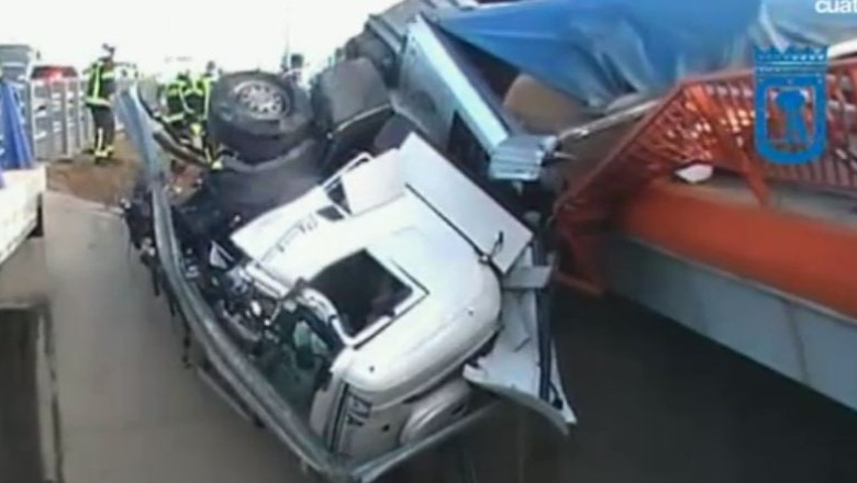 VIDEO. Operatiune de salvare spectaculoasa in Spania, dupa un accident Imagine