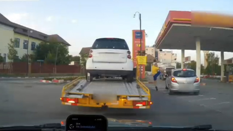 VIDEO. Politistul sibian care a lovit un sofer cu pumnii si picioarele a fost retinut Imagine