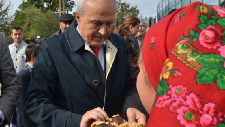 VIDEO. Presedintele CJ Prahova la iesirea de la Inalta Curte: „Eu fac parte dintr-o generatie puternica!” Imagine