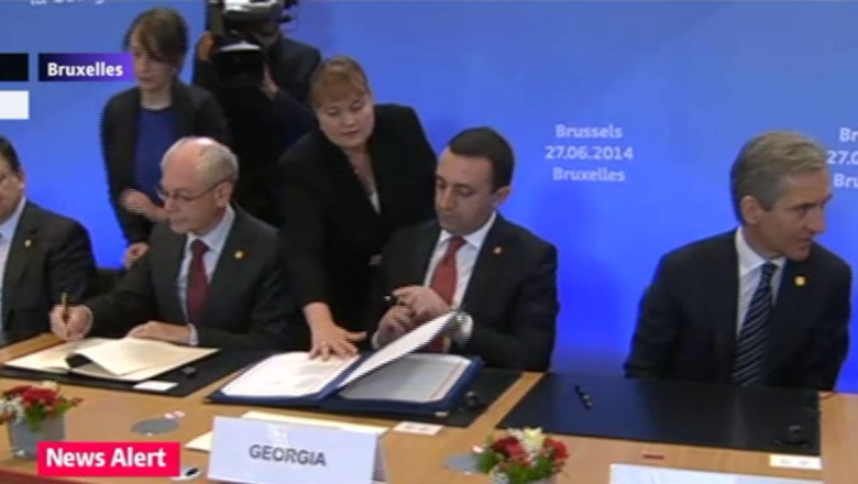 VIDEO. R. Moldova, Ucraina si Georgia au semnat Acordul de Asociere cu UE Imagine