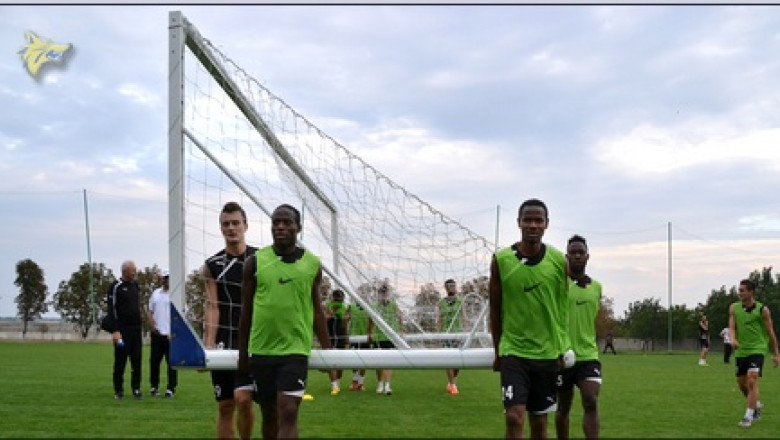 VIDEO. Rasism in fotbalul moldovenesc. Cum si-au aparat jucatorii de la Dacia colegii de culoare jigniti Imagine