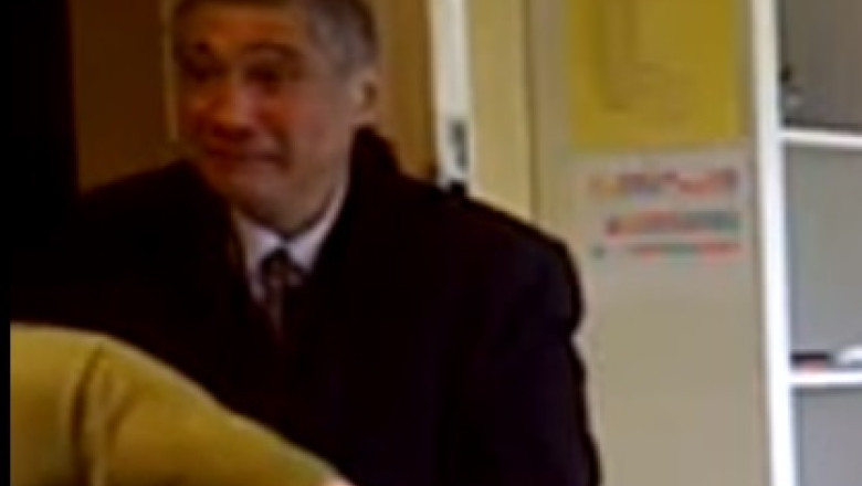 VIDEO. Reactia savuroasa a unui tata, dupa ce fiul sau a trecut la matematica Imagine