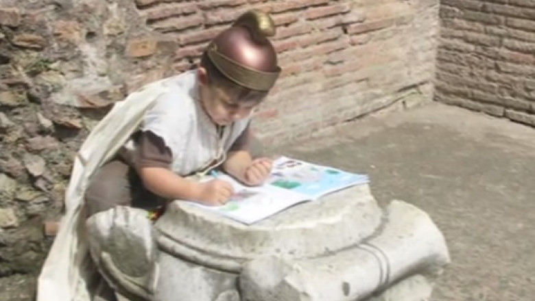 VIDEO. Savant la 6 ani - a scris deja doua carti despre greci si vechii egipteni Imagine