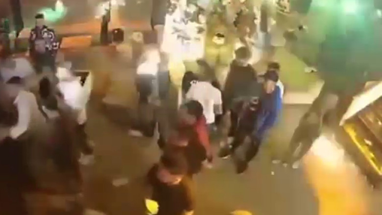 VIDEO. Scandal intr-un club din Craiova. Un agent al penitenciarului a fost batut de un grup de tineri Imagine