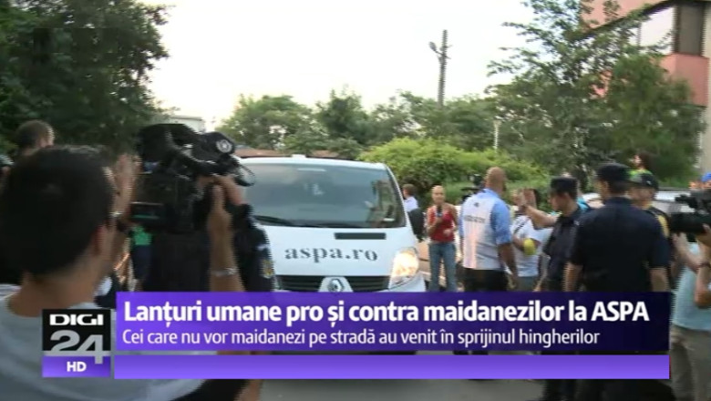 VIDEO Seria de scandaluri se prelungeste la ASPA. Un lant uman s-a creat in jurul dubelor hingherilor Imagine