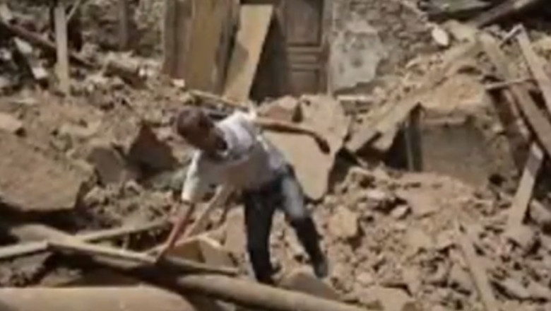 VIDEO. Si-a continuat treaba impasibil in timpul cutremurului de 5,1 din China Imagine