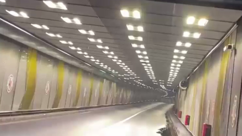VIDEO. Sir nesfarsit de probleme la Pasajul Unirii. Abia renovat, acum are probleme cu apa care se scurge prin tavan Imagine