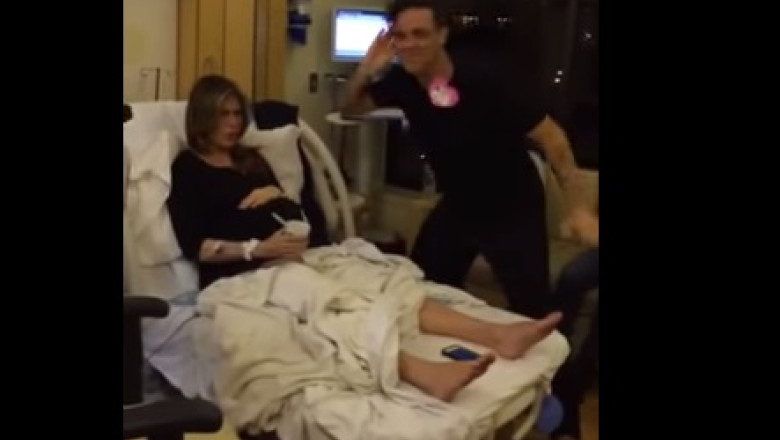 VIDEO. Spectacol in spital. Robbie Williams a dansat in fata sotiei care urma sa nasca Imagine