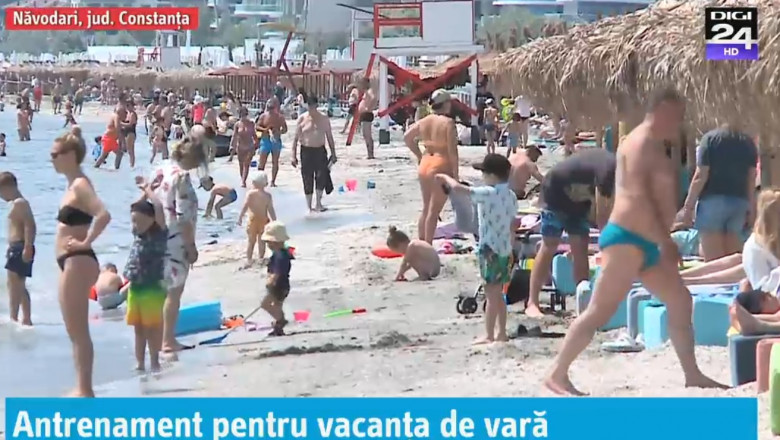 VIDEO Statiunile de pe litoral, pline de turisti. Cum se distreaza romanii in vacanta de Rusalii Imagine