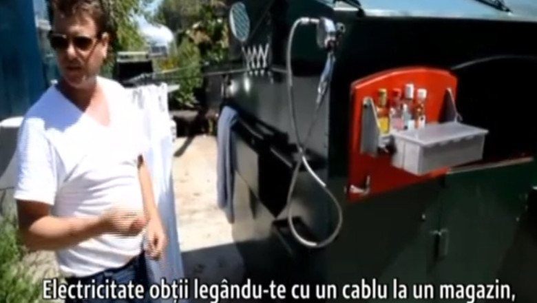 VIDEO. Un american si-a amenajat casa intr-o pubela Imagine