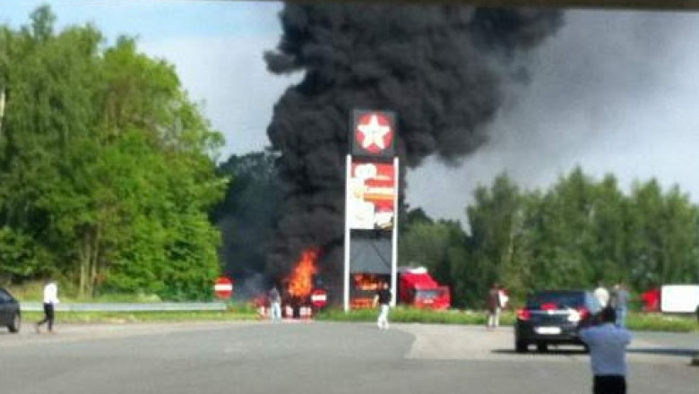 VIDEO. Un TIR inmatriculat in Romania a luat foc pe o autostrada din Belgia Imagine