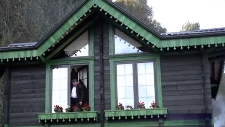 VIDEO Un turc si-a facut o casa care se roteste dupa soare Imagine
