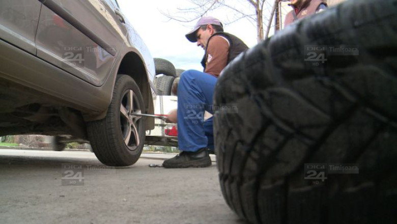Vin ninsorile, s-au umplut vulcanizarile, pentru montarea anvelopelor de iarna Imagine