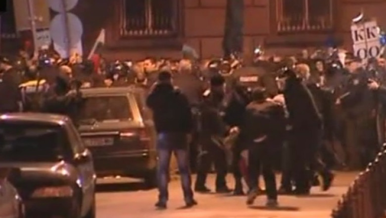 Violente la Sofia. Participantii la un miting antiguvernamental s-au batut cu politia Imagine
