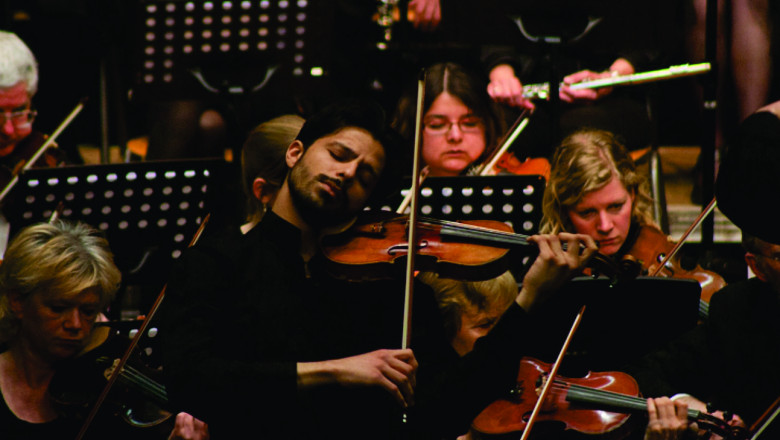 Violonistul roman Razvan Stoica a castigat concursul european "New Talent" de la Bratislava Imagine