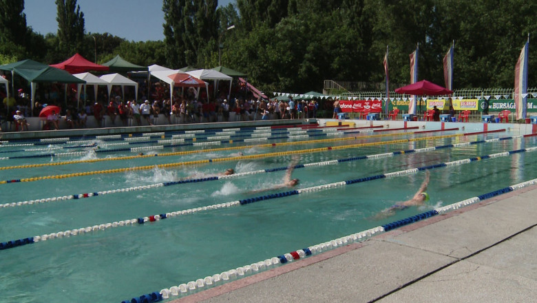 Visul olimpic incepe la Braila. 450 de copii au participat la Campionatul National de Inot care s-a desfasurat la bazinul Liceului cu Program Sportiv Braila Imagine