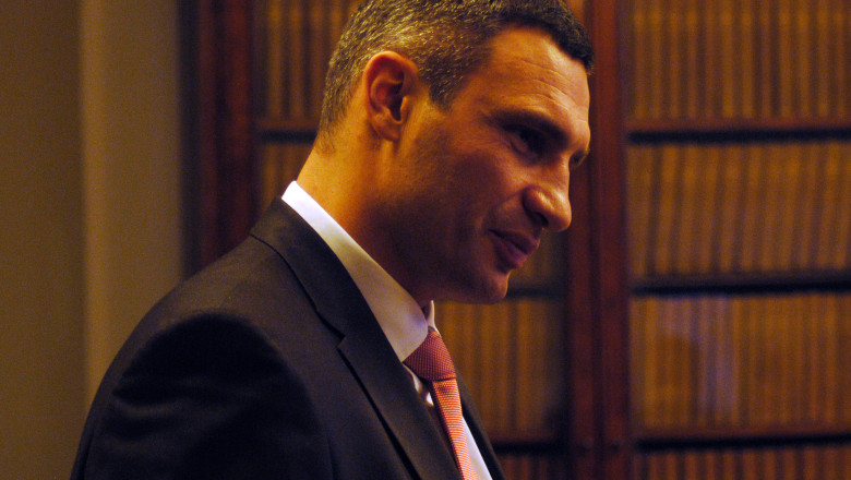 Vitali Kliciko renunta la candidatura pentru alegerile prezidentiale din Ucraina Imagine