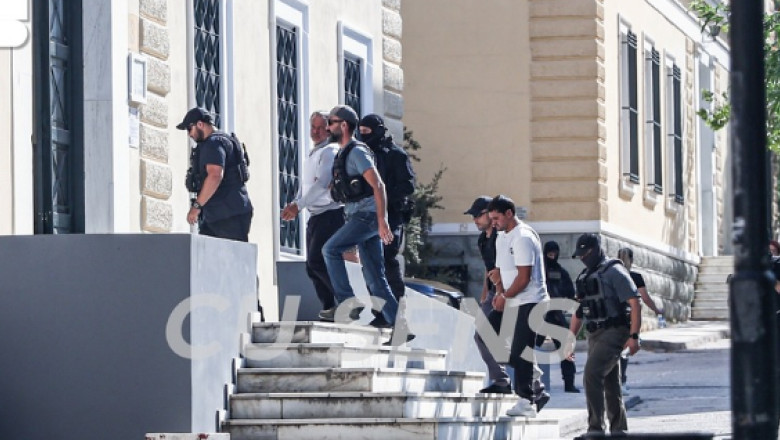 Vladimir Plahotniuc si Constantin tutu au fost adusi in catuse la instanta din Grecia Imagine