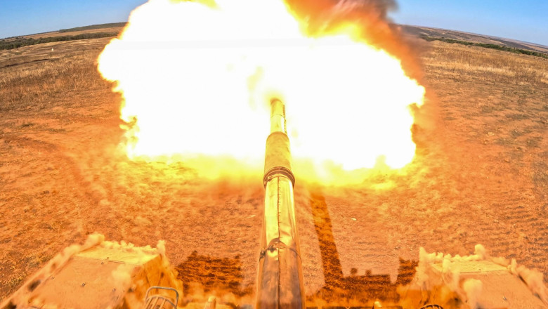 Vladimir Putin ar putea trimite in prima linie a frontului din Ucraina unitatile de tancuri ale Garzii Nationale Imagine