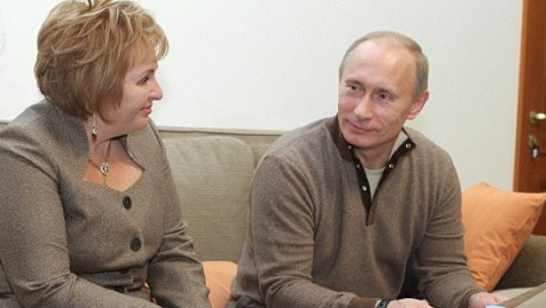 Vladimir Putin, divort anuntat in direct la televizor Imagine