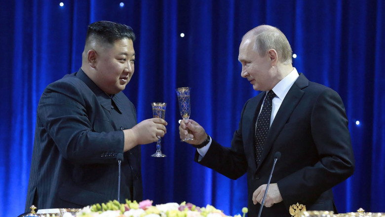 Vladimir Putin i-a facut cadou lui Kim Jong Un o limuzina Imagine