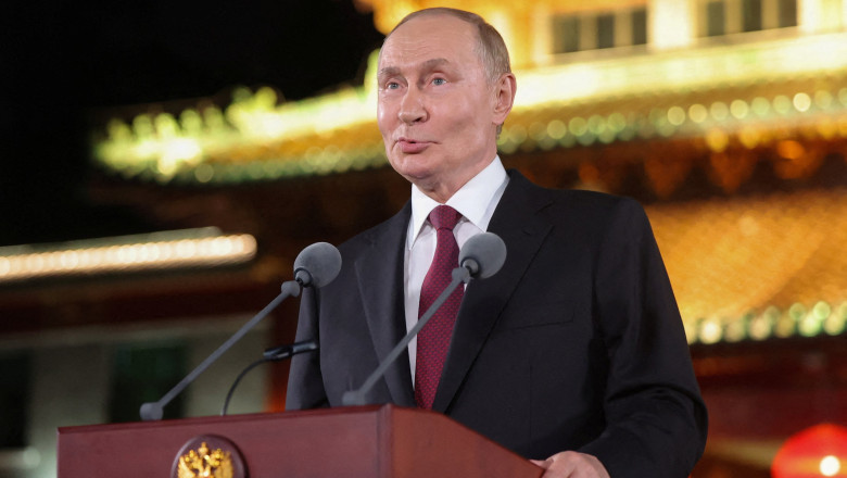 Vladimir Putin il invita pe Volodimir Zelenski la Moscova, „daca este pregatit de discutii”. Reactia ministrului de Externe de la Kiev Imagine