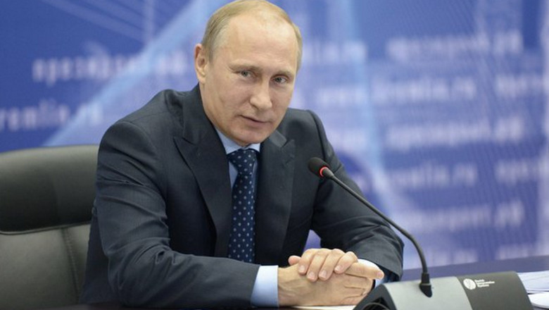 Vladimir Putin impune reguli dure pentru televiziunile si furnizorii de internet din Rusia Imagine