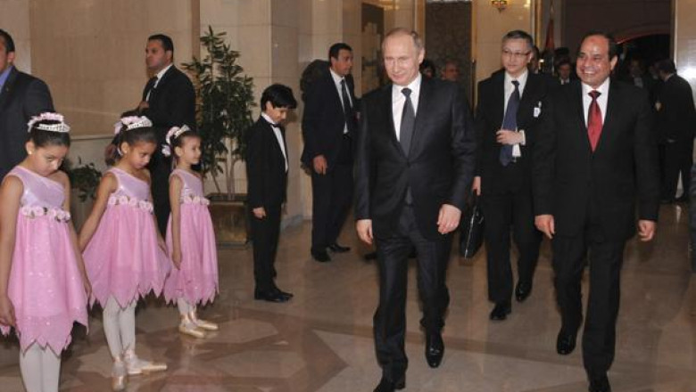Vladimir Putin, relaxare la Opera din Cairo Imagine