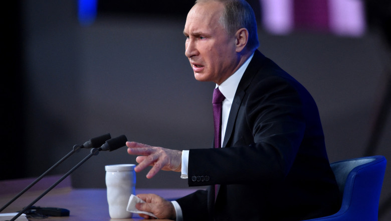 Vladimir Putin sustine ca Ucraina ar vorbi despre pace doar daca ar ramane fara resurse: „Am impresia ca vor sa muste cat de mult pot” Imagine