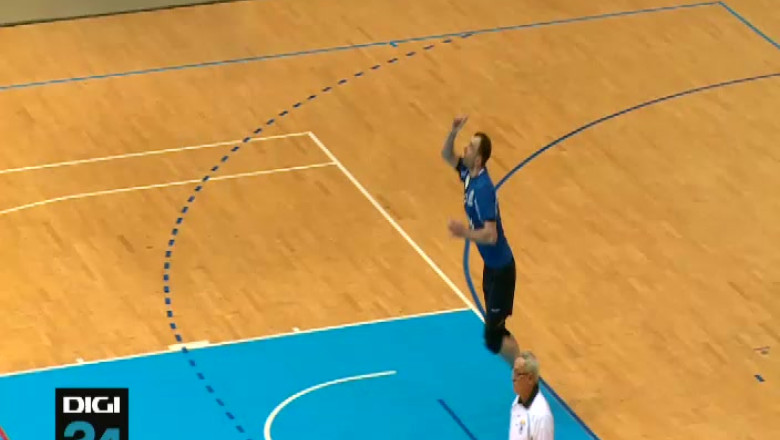 VOLEI. Au invins, dar nu au convins. SCM U Craiova - Steaua, 3-1 Imagine