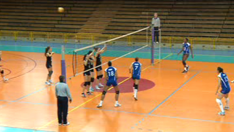 Volei feminin. Prima victorie pentru Penicilina Iasi Imagine