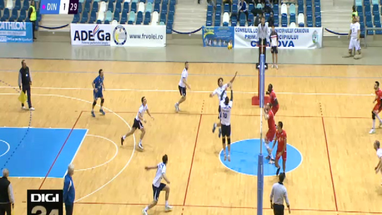 Voleibalistii craioveni vor sa reediteze performanta de anul trecut   Imagine