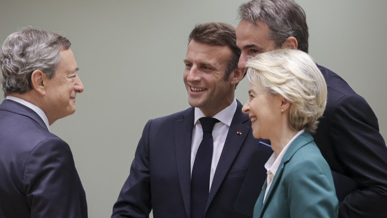 Von der Leyen va candida pentru inca un mandat in fruntea CE. Presa: Macron vrea ca Mario Draghi sa fie presedintele Comisiei Imagine