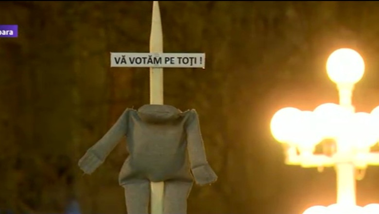 VOT IN DIASPORA. Protest de solidaritate in Piata Operei din Timisoara Imagine