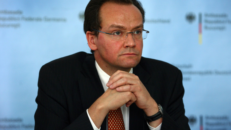 VOT IN DIASPORA. Un europarlamentar PSD ii scrie lui Gunther Krichbaum: Tocmai l-ati ingropat pe candidatul Iohannis prin scrisoarea trimisa la "Inalta Poarta de la Bruxelles" Imagine