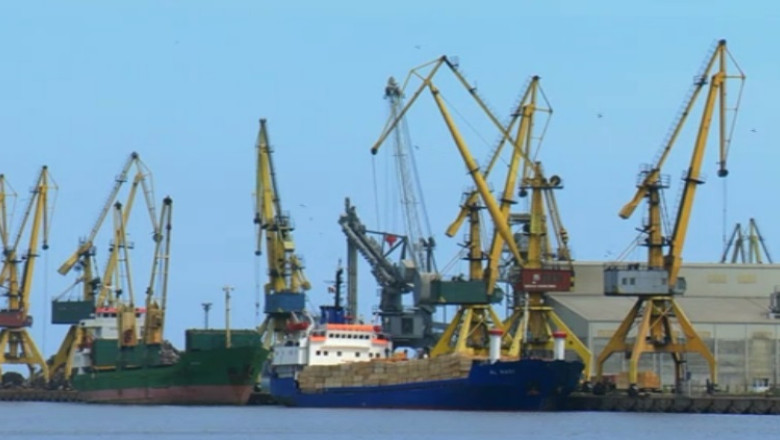 Vot pentru preluarea a 33% din actiunile Portului Constanta de catre Primarie Imagine