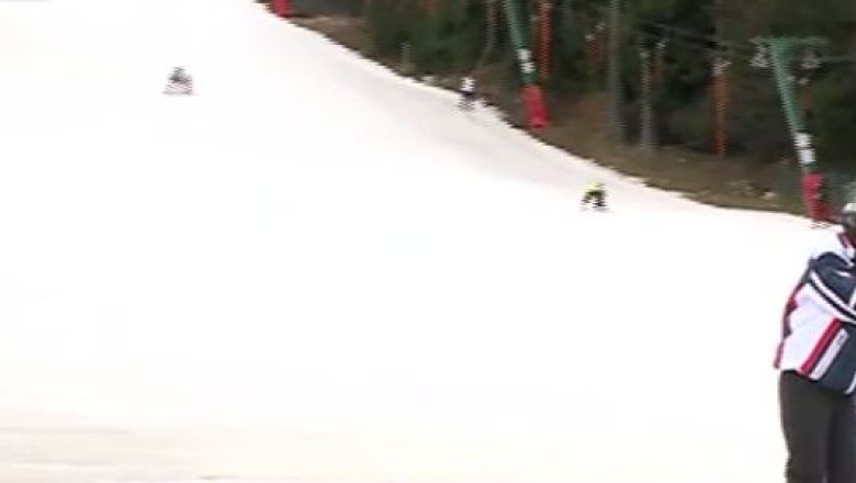 Vreme de primavara, partii goale Imagine