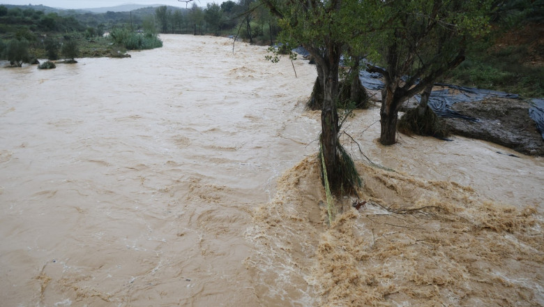 Vreme extrema in Spania: cod rosu si portocaliu de furtuni. Mai multe zone se confrunta cu inundatii puternice Imagine