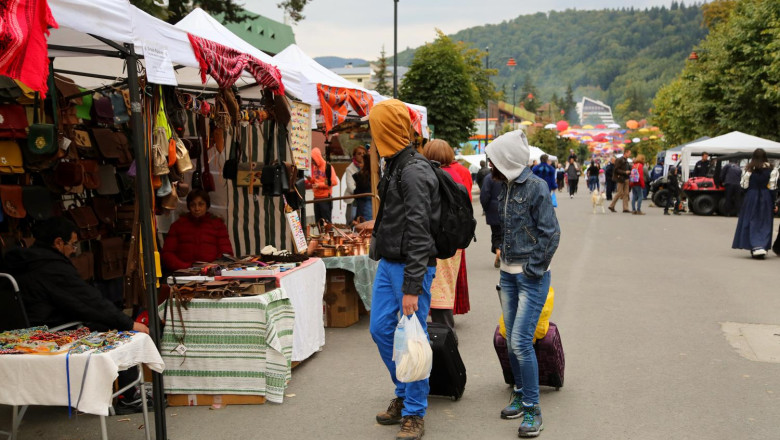 VREMEA in weekend. Ce temperaturi vor fi la munte si la mare Imagine