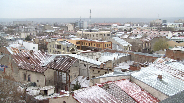 Vremea se raceste. In Oltenia vor fi conditii de lapovita si ninsoare Imagine