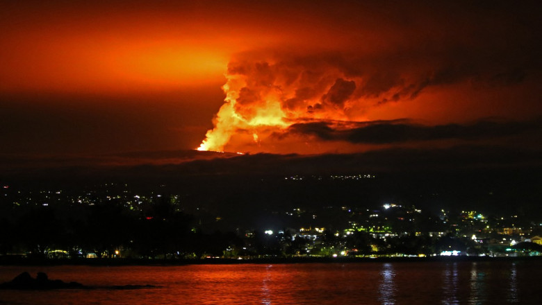 Vulcanul Mauna Loa, cel mai mare din lume, a erupt dupa 40 de ani. Honolulu anunta ca va fi necesara o curatenie pe scara larga Imagine