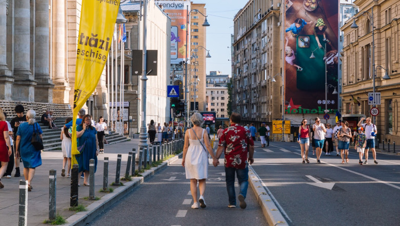 Weekend pietonal pe Calea Victoriei. Spectacole stradale si traseu extins pe strazile Piata Amzei si Christian Tell Imagine