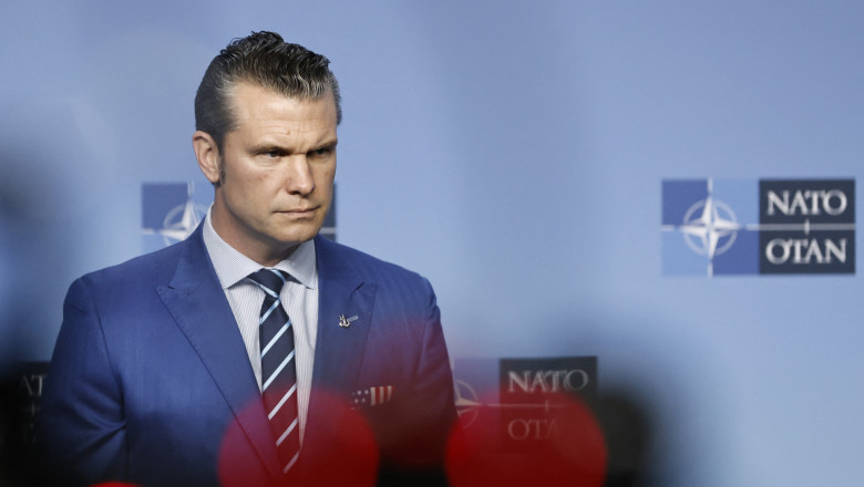 WSJ: Secretarul american al Apararii, Pete Hegseth, si-a dus sotia la intalniri sensibile, cu oficiali militari straini Imagine