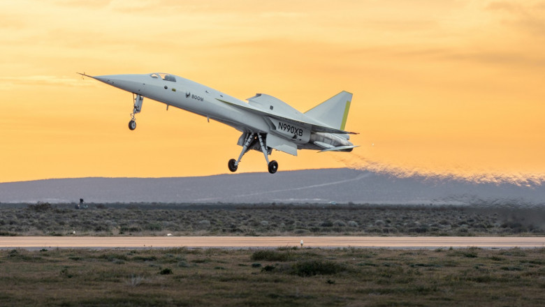 XB-1, primul avion supersonic dupa Concorde, a depasit viteza sunetului. Compania Boom vrea sa relanseze zborurile de linie supersonice Imagine