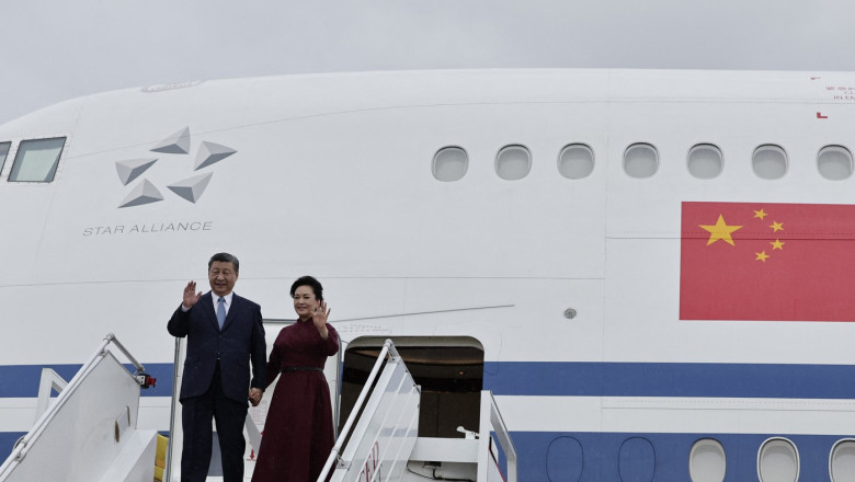 Xi Jinping a ajuns duminica la Paris. Presedintele chinez a revenit in Europa pentru prima data din 2019 Imagine