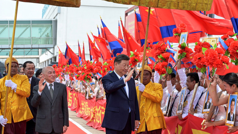 Xi Jinping continua turneul de forta in Asia de Sud-Est: A mers in Cambodgia pentru contracararea taxelor impuse de Trump Imagine