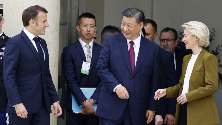 Xi Jinping e in Europa pentru prima oara dupa cinci ani si s-a intalnit la Palatul Elysee cu Macron si sefa UE. Mizele acestei vizite Imagine