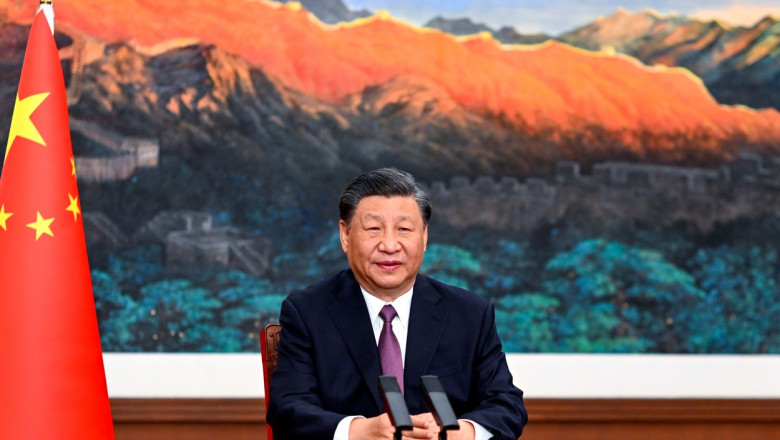 Xi Jinping le cere responsabililor cu securitatea sa ia in calcul "cele mai rele scenarii" si avertizeaza ca vin "vremuri furtunoase" Imagine