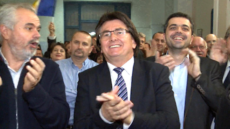 Zambete si retinere in partidele prezidentiabililor Imagine